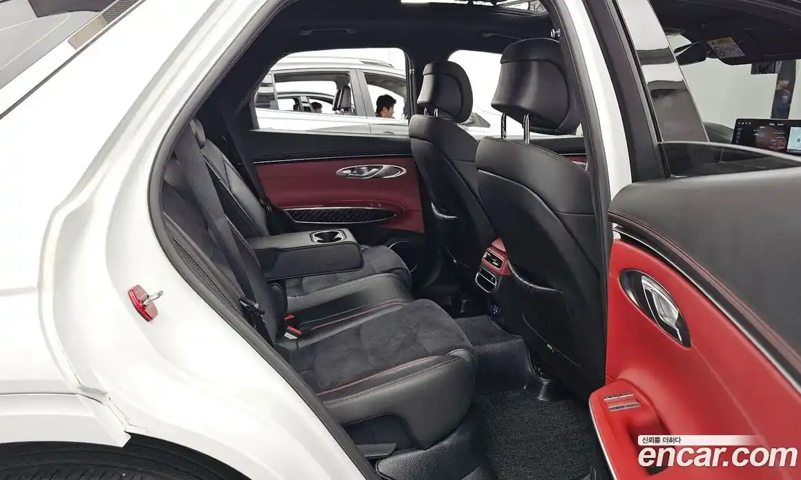 Genesis GV70 2021 2.5 автомат (гидро), фото 18