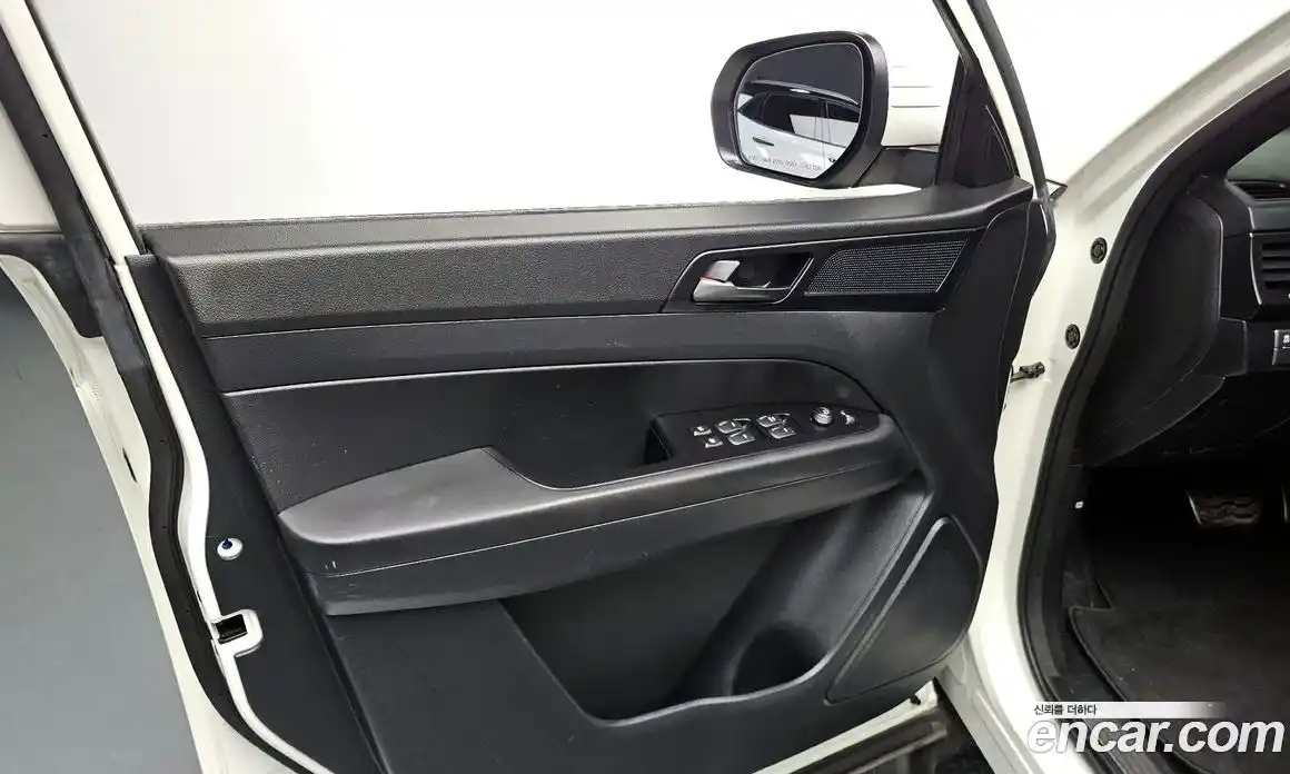 SsangYong Rexton 2020 2.2 автомат (гидро), фото 13