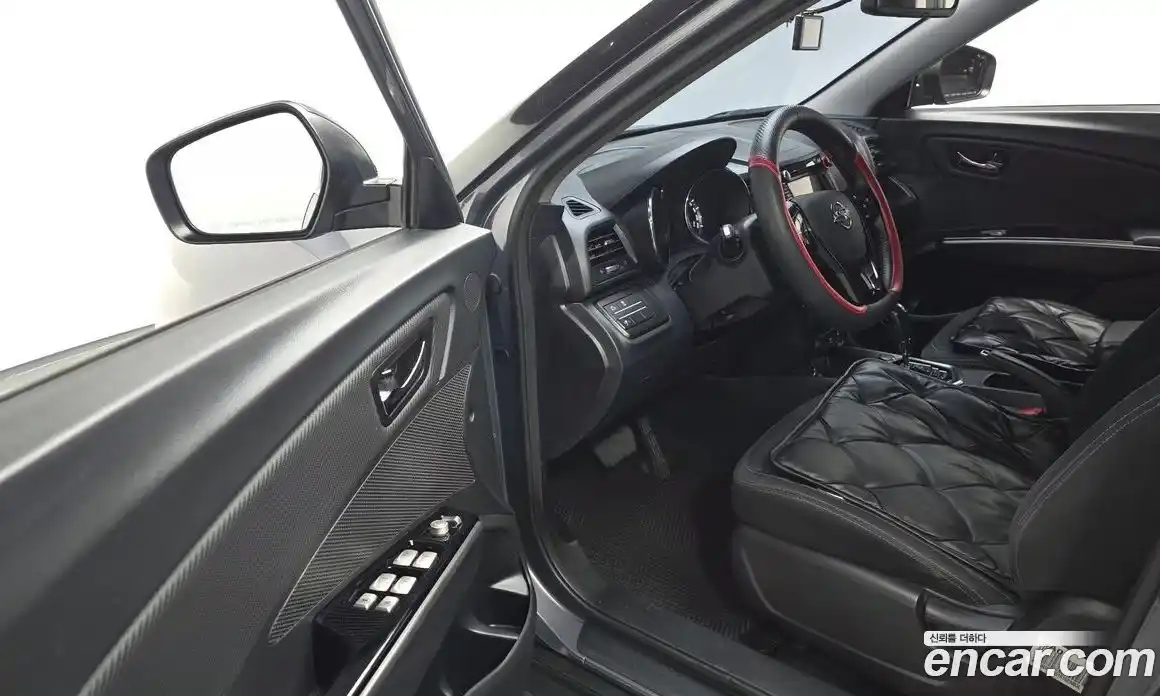SsangYong TIBOLI 2017 1.6 автомат (гидро), фото 13