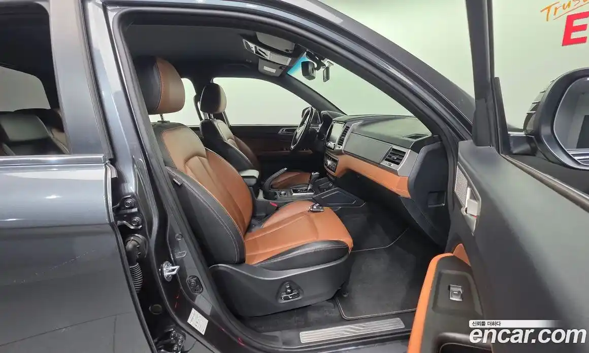 SsangYong Rexton 2018 2.2 автомат (гидро), фото 10