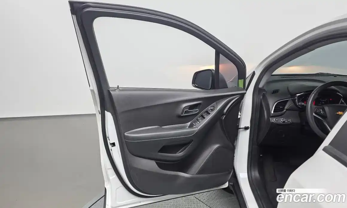 Chevrolet Trax 2020 1.4 автомат (гидро), фото 14