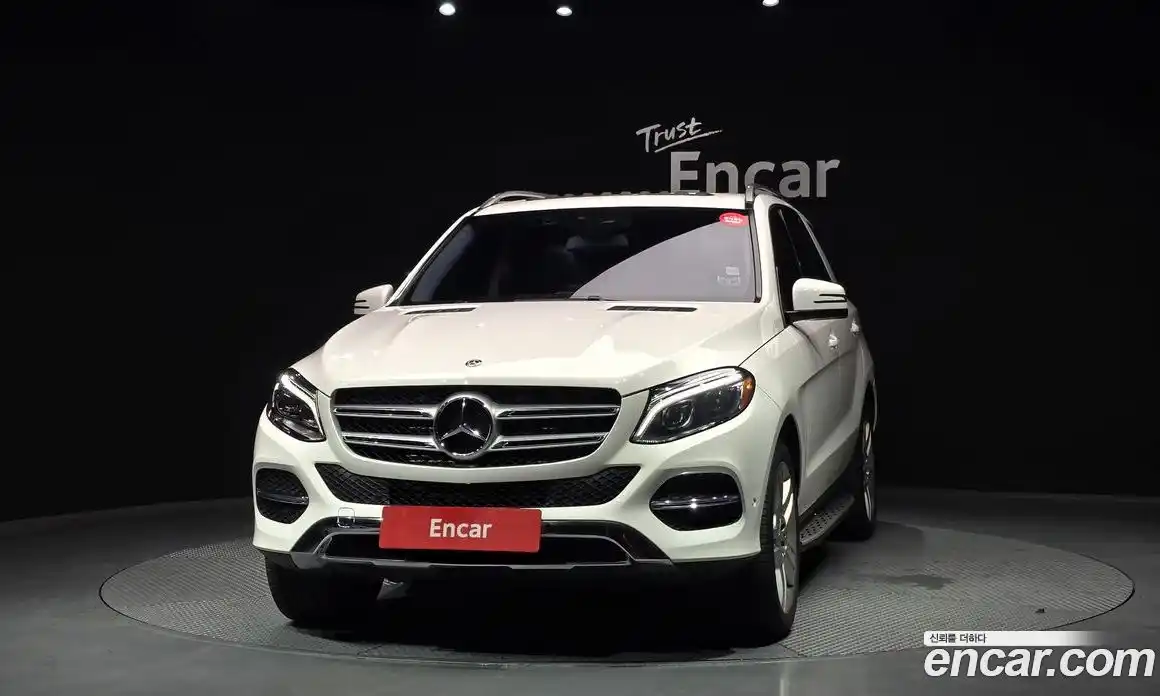 Mercedes-Benz GLE-Class 2018 3.0 гидро, фото 3 Mercedes-Benz GLE-Class 2018 3.0 гидро, фото 3