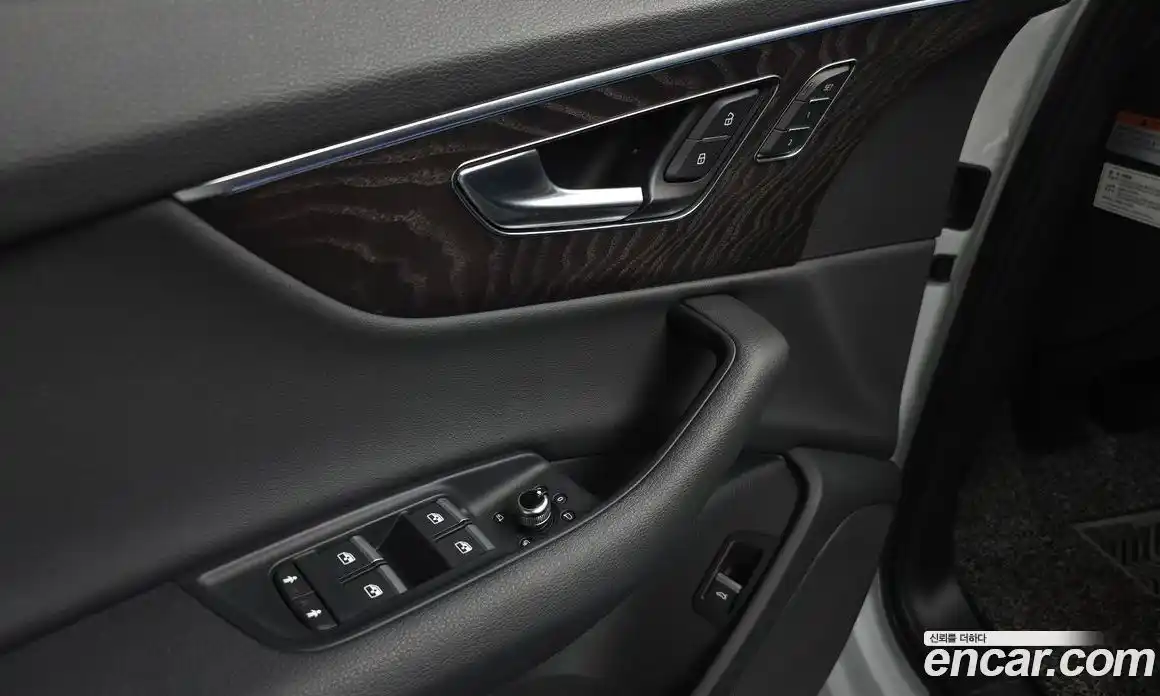 Audi Q7 2021 3.0 автомат (гидро), фото 13