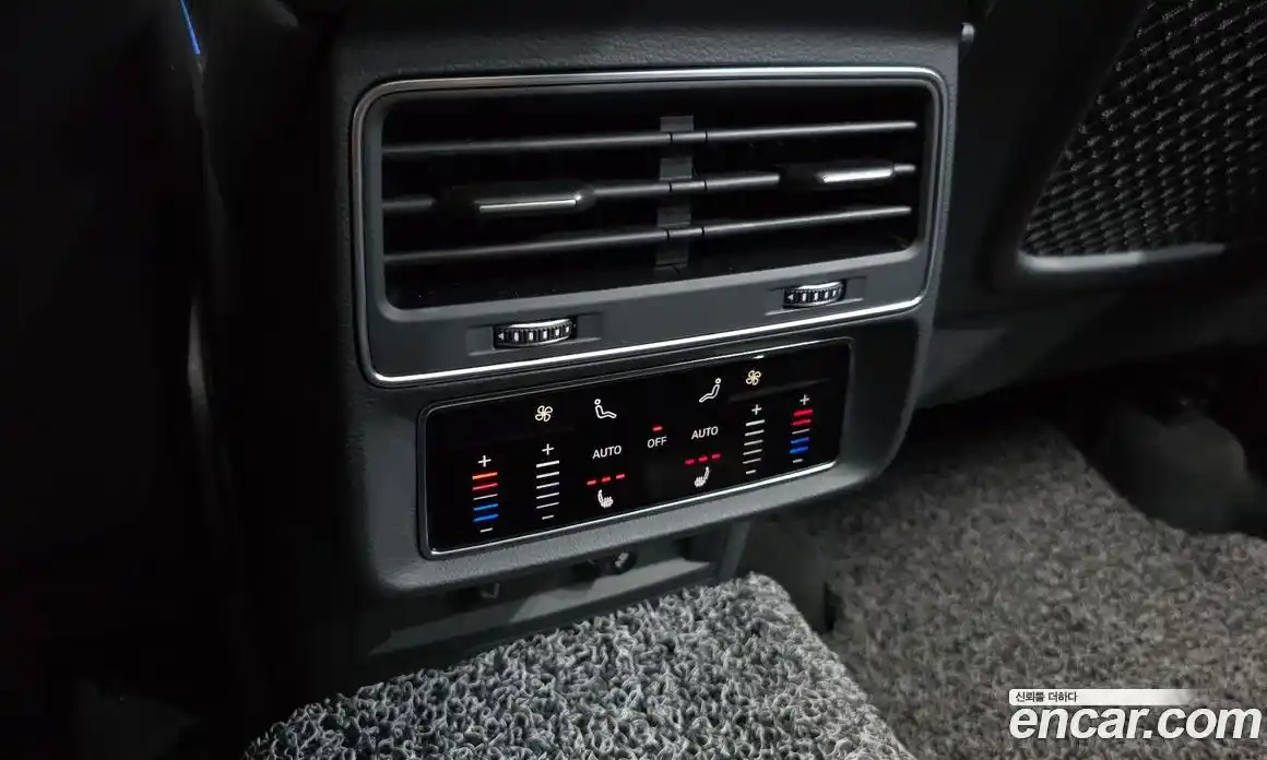 Audi Q7 2021 3.0 автомат (гидро), фото 24