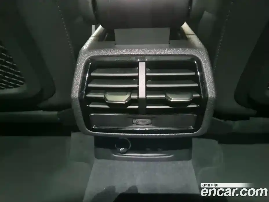 Audi Q3 2025 2.0 автомат (гидро), фото 16