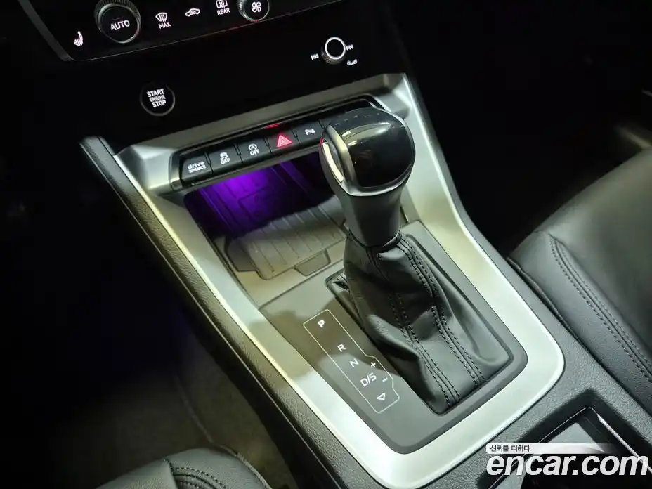 Audi Q3 2025 2.0 автомат (гидро), фото 9