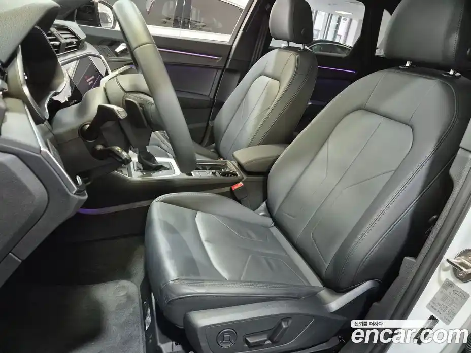 Audi Q3 2025 2.0 автомат (гидро), фото 10