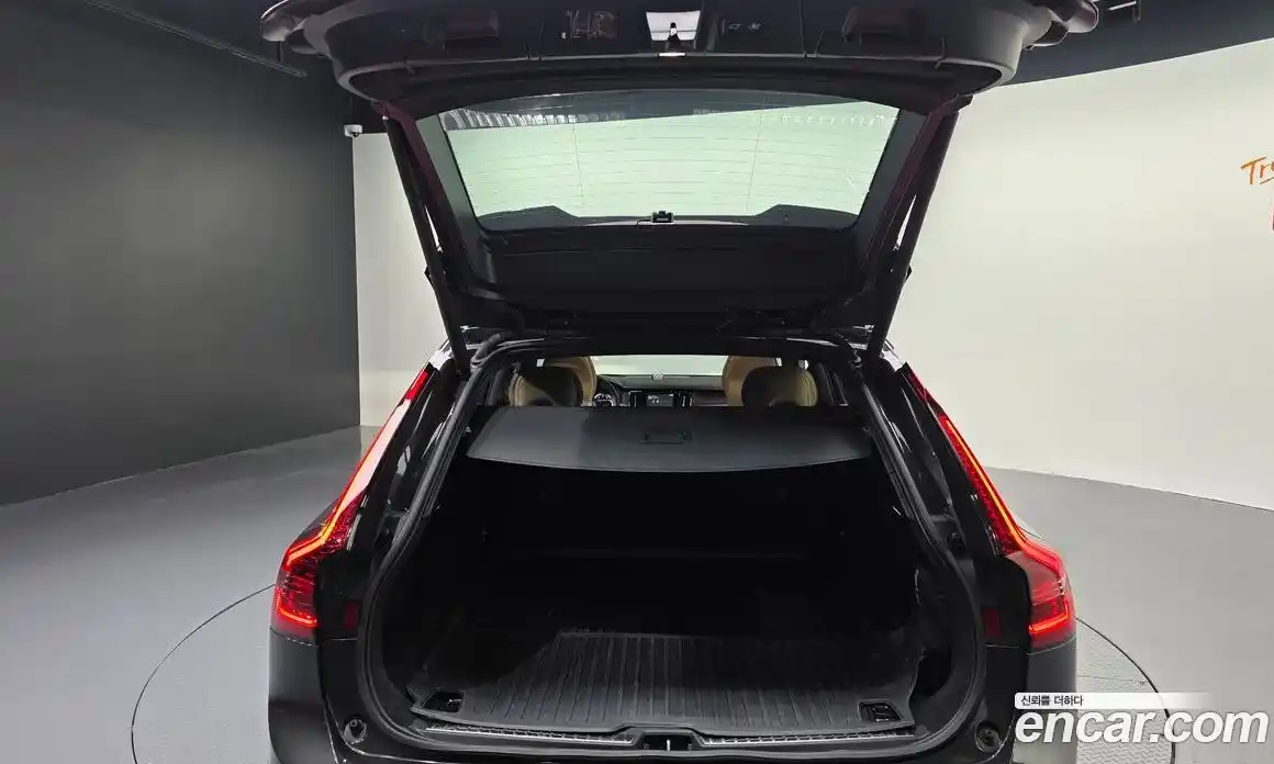 Volvo V90 2020 2.0 автомат (гидро), фото 36