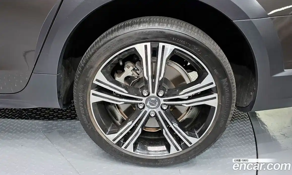 Volvo V90 2020 2.0 автомат (гидро), фото 7