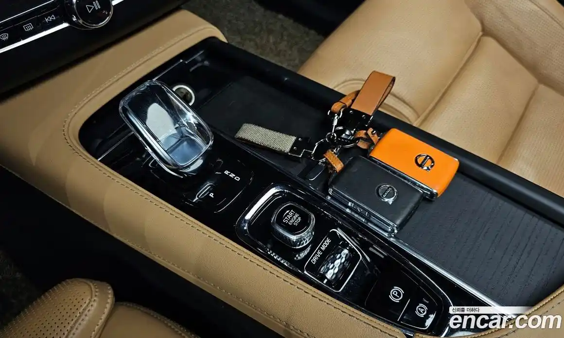 Volvo XC90 2021 2.0 автомат (гидро), фото 11