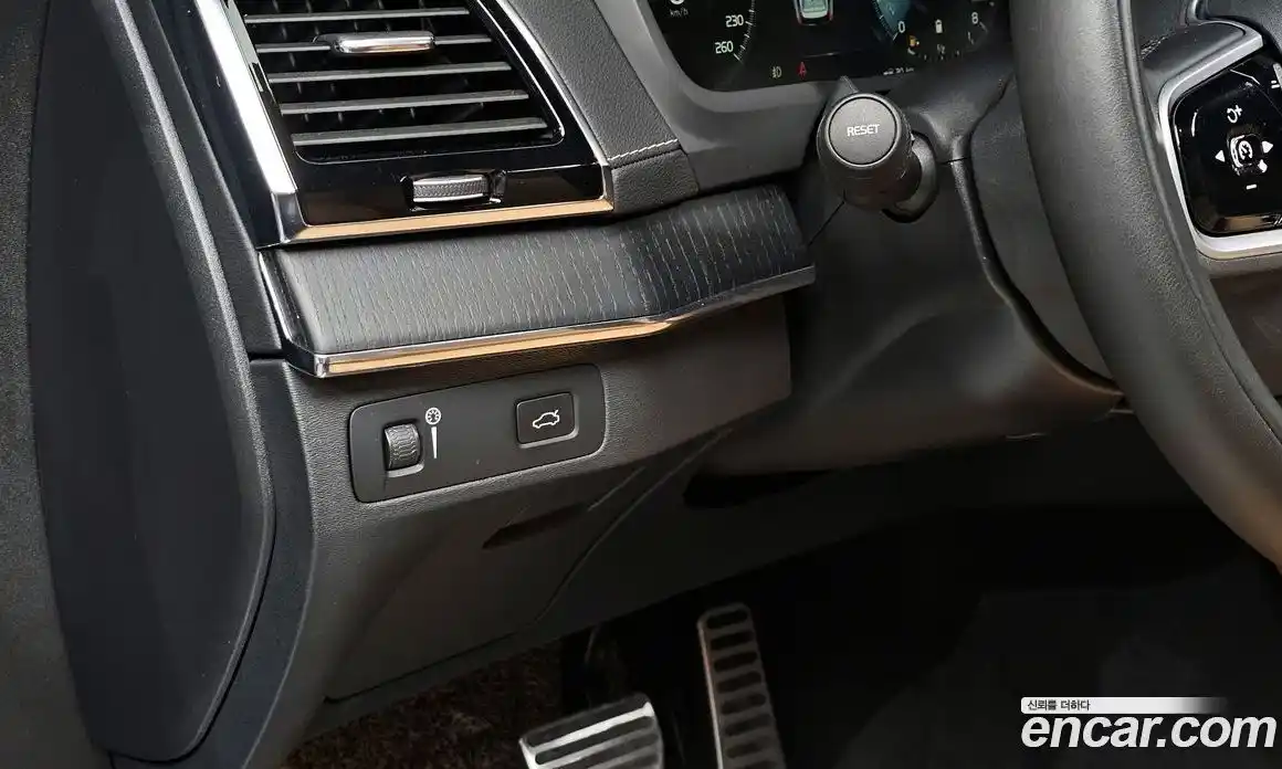 Volvo XC90 2021 2.0 автомат (гидро), фото 21