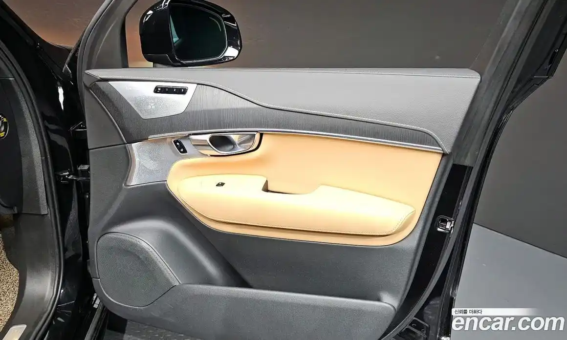 Volvo XC90 2021 2.0 автомат (гидро), фото 26