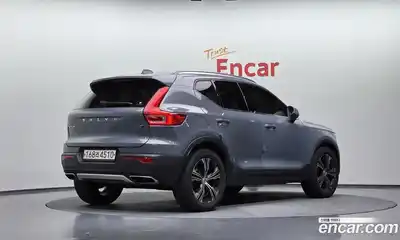 Volvo XC40 2020 2.0 автомат (гидро), миниатюра 2