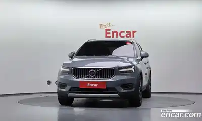 Volvo XC40 2020 2.0 автомат (гидро), миниатюра 3