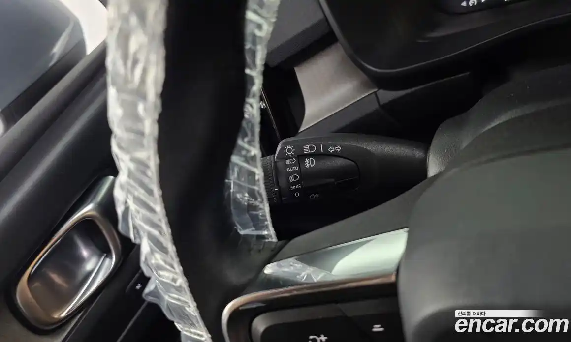 Volvo XC40 2020 2.0 автомат (гидро), фото 32