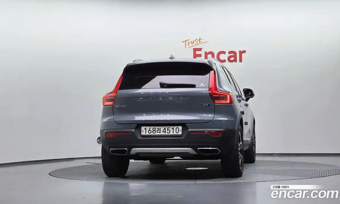 Volvo XC40 2020 2.0 автомат (гидро), фото 4