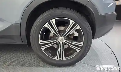 Volvo XC40 2020 2.0 автомат (гидро), миниатюра 7