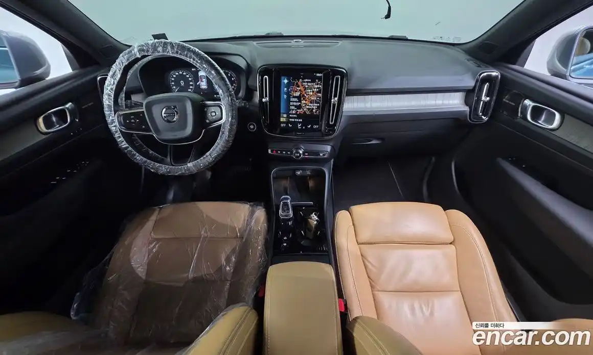 Volvo XC40 2020 2.0 автомат (гидро), фото 10