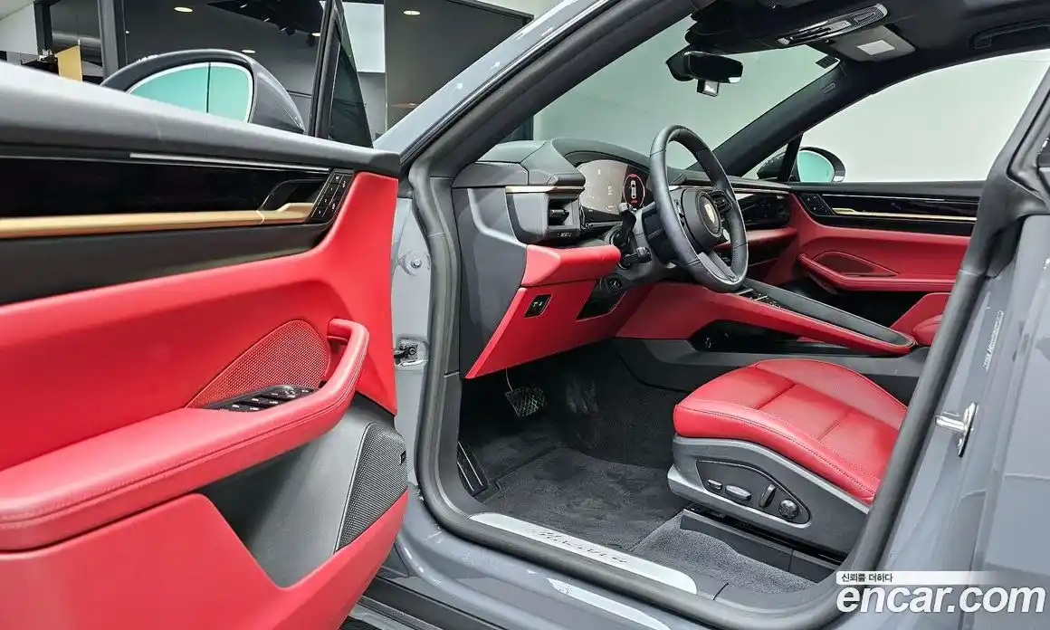 Porsche Macan 2025 0.2 автомат (гидро), фото 13
