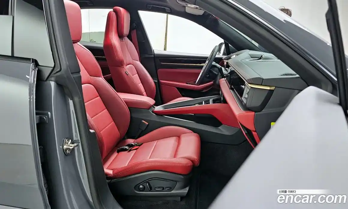 Porsche Macan 2025 0.2 автомат (гидро), фото 16
