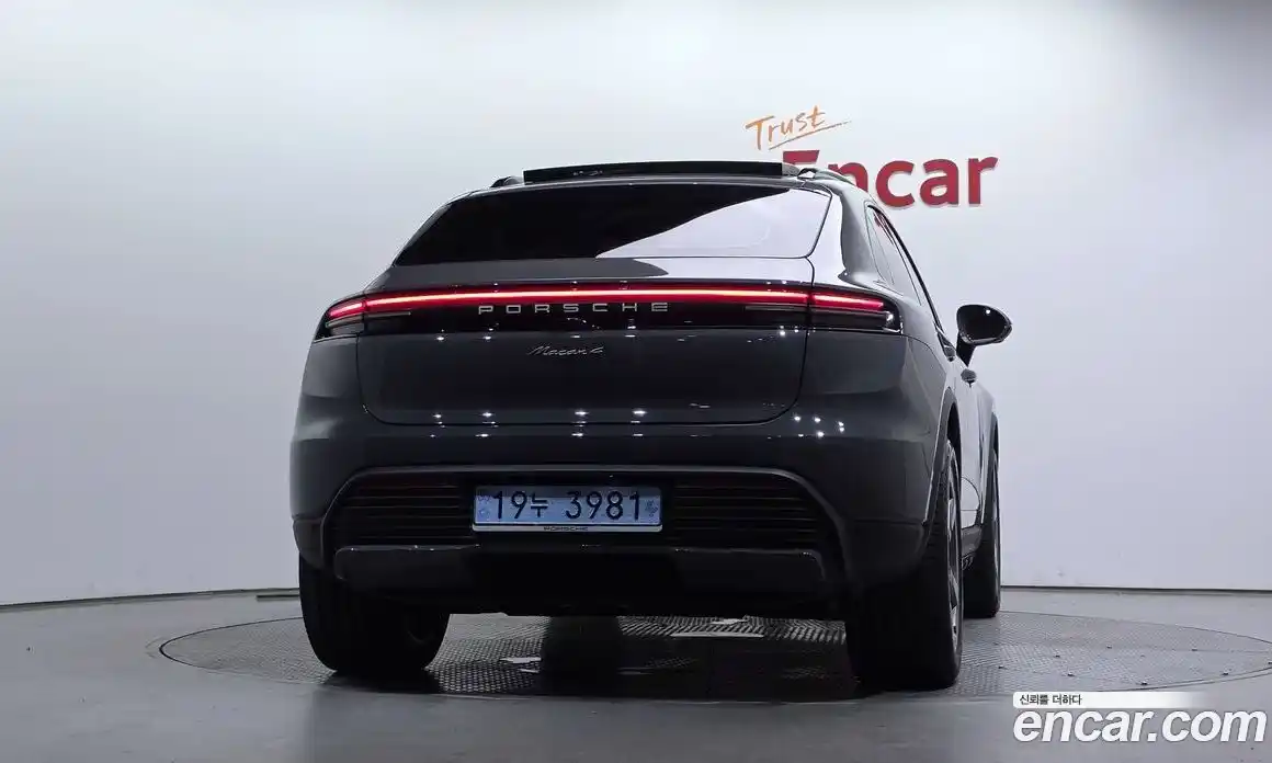 Porsche Macan 2025 0.2 автомат (гидро), фото 4