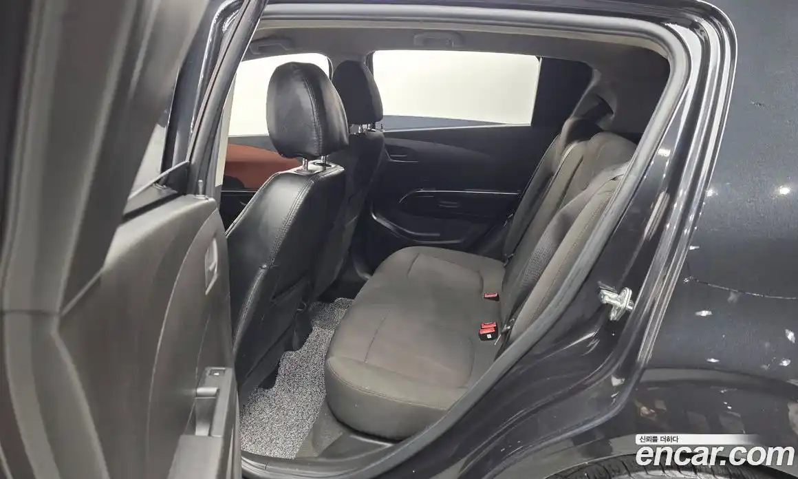 Chevrolet Aveo 2015 1.4 механика, фото 12