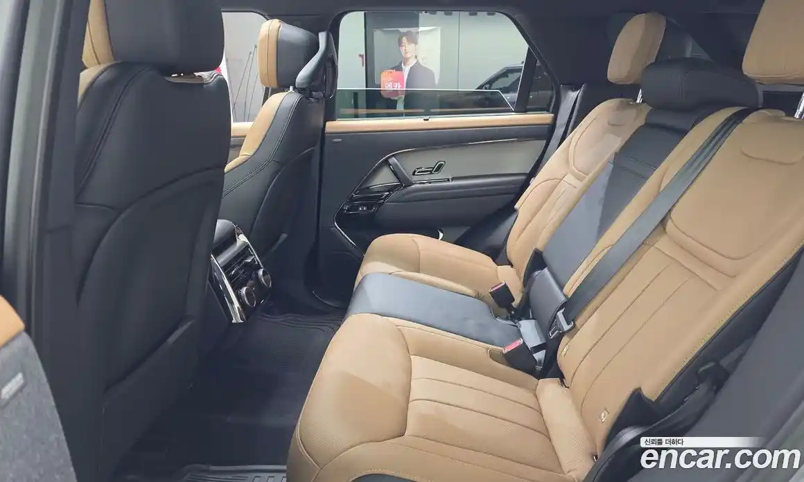 Land Rover Range Rover Sport 2024 3.0 автомат (гидро), фото 4