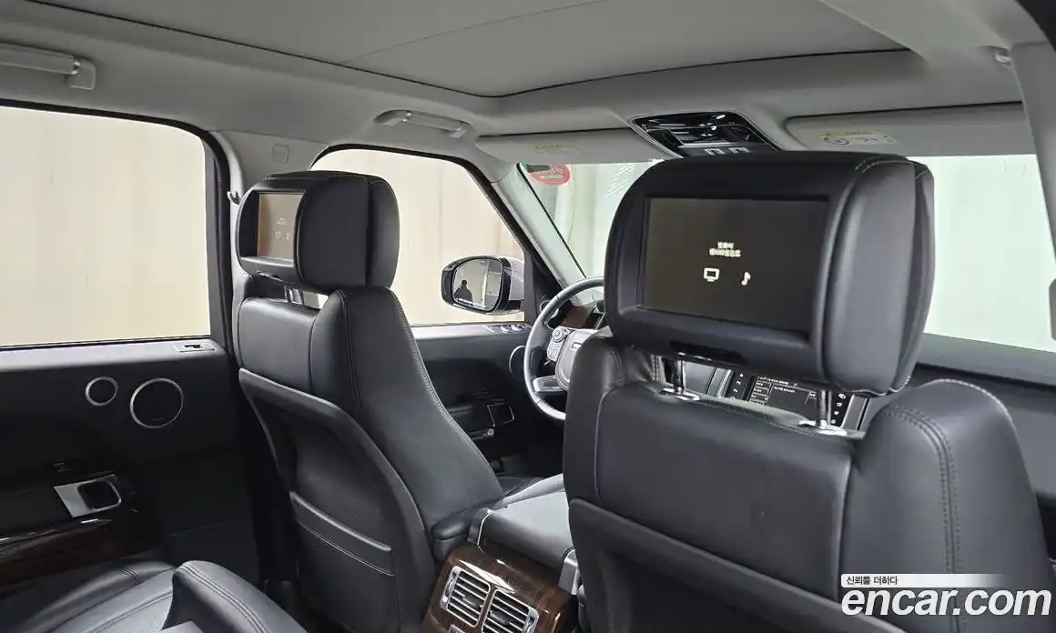 Land Rover Range Rover 2016 4.4 автомат (гидро), фото 18
