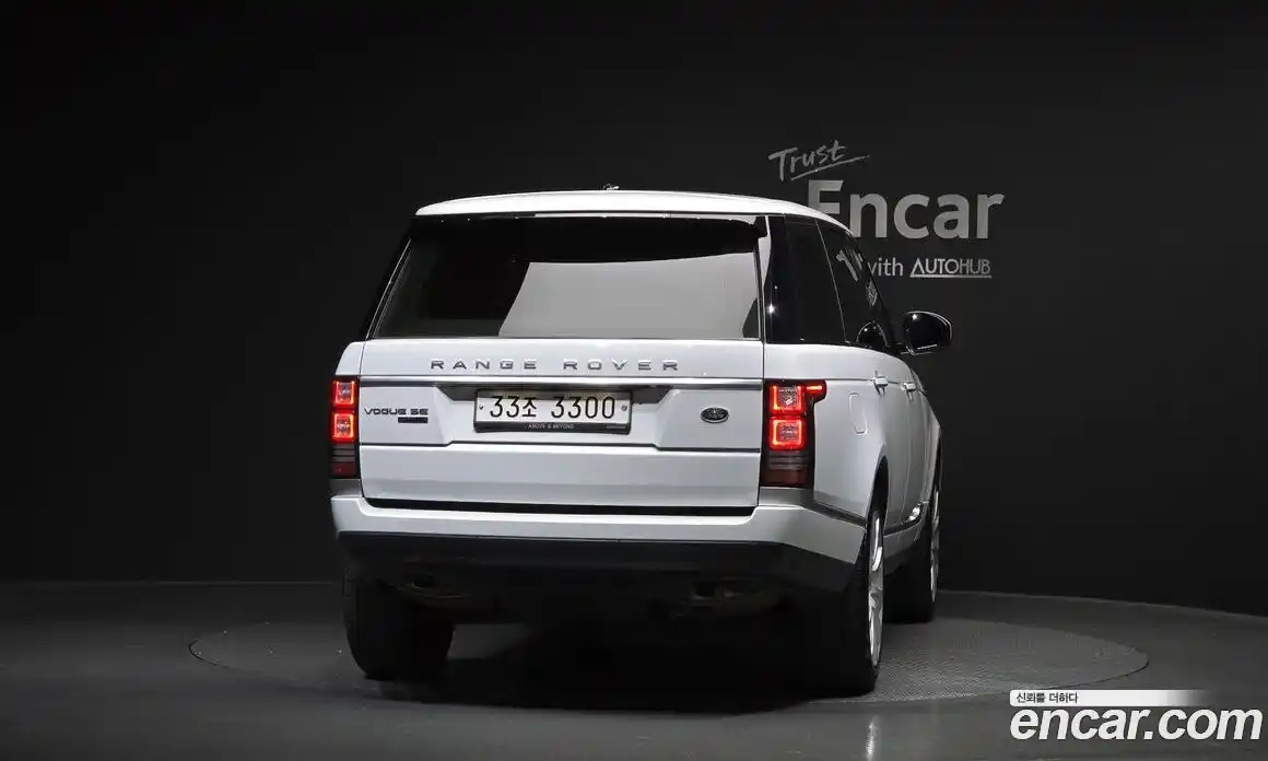 Land Rover Range Rover 2016 4.4 автомат (гидро), фото 4