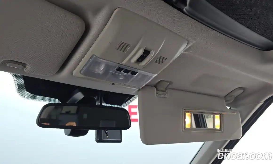 Land Rover Discovery 2016 3.0 автомат (гидро), фото 17