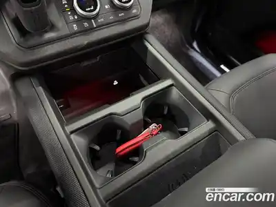 Land Rover Defender 2024 3.0 автомат (гидро), миниатюра 11