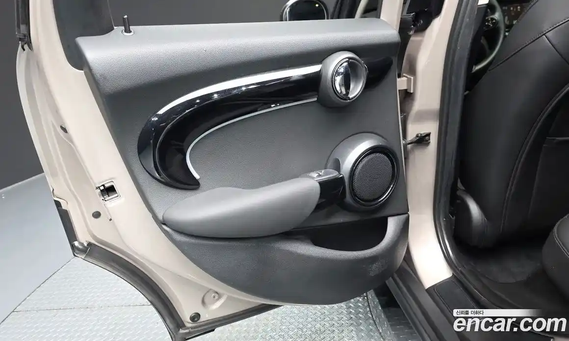 Mini Cooper 2022 1.5 автомат (гидро), фото 15