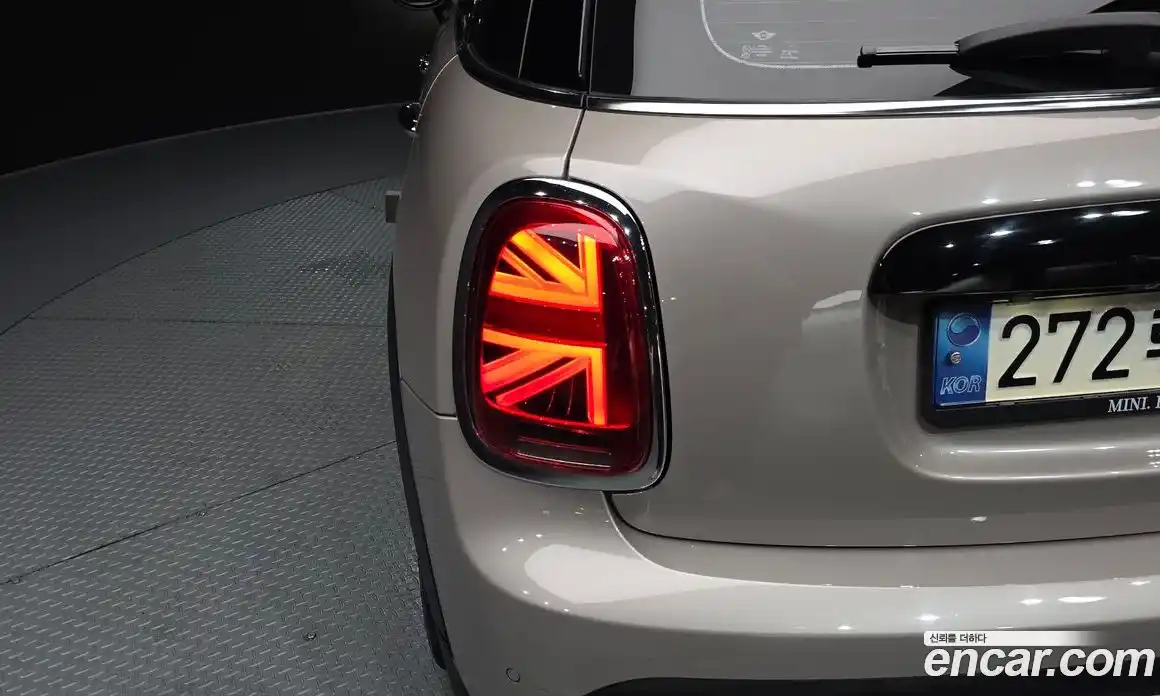 Mini Cooper 2022 1.5 автомат (гидро), фото 9