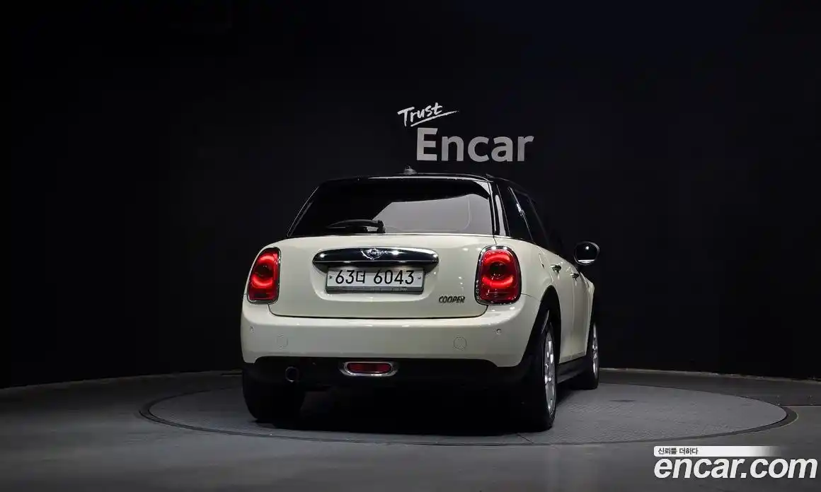 Mini Cooper 2014 1.5 автомат (гидро), фото 4