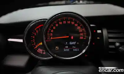 Mini Cooper 2014 1.5 автомат (гидро), миниатюра 8