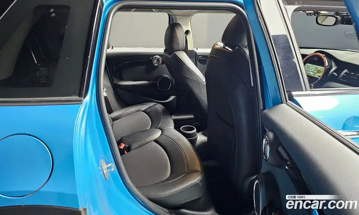Mini Cooper 2016 1.5 автомат (гидро), фото 12