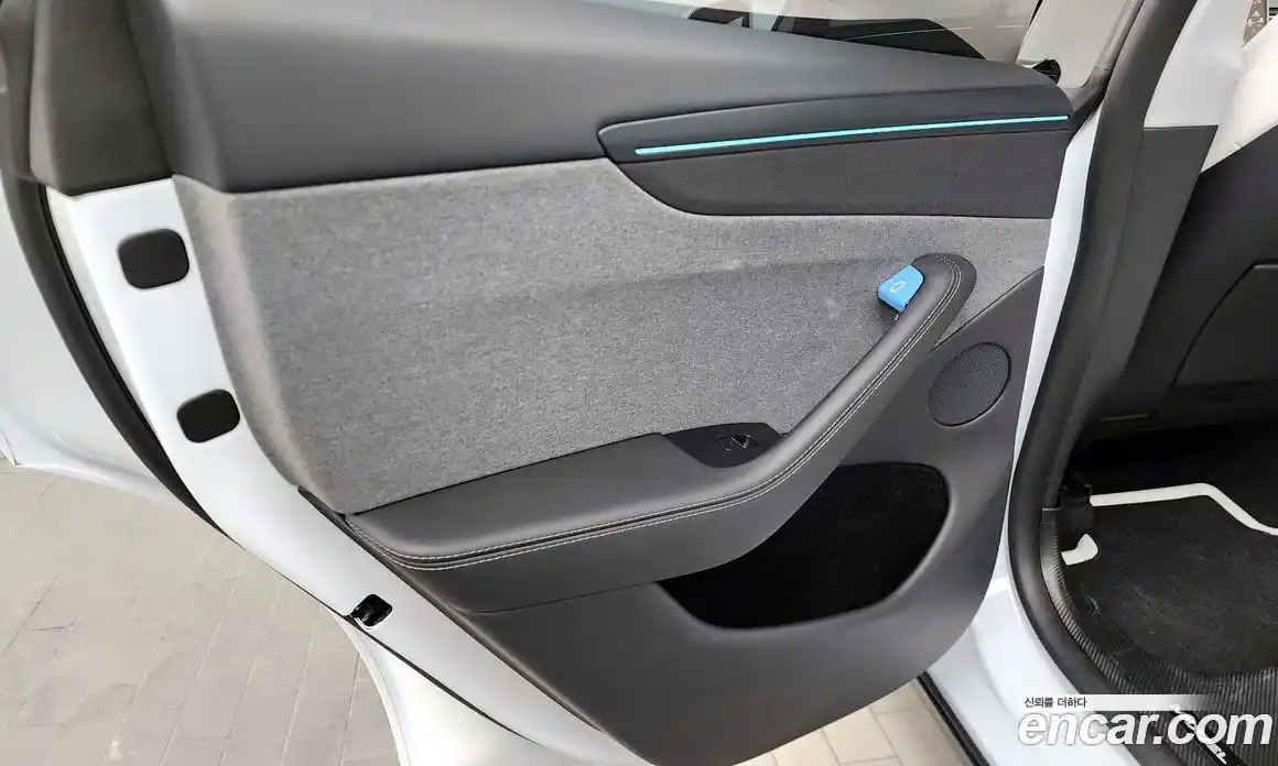 Tesla Model Y 2025 0.2 гидро, фото 15