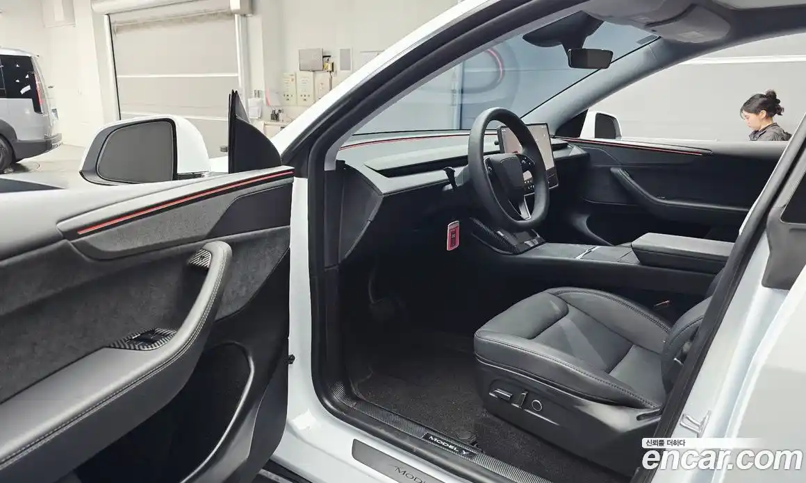 Tesla Model Y 2025 0.2 гидро, фото 13