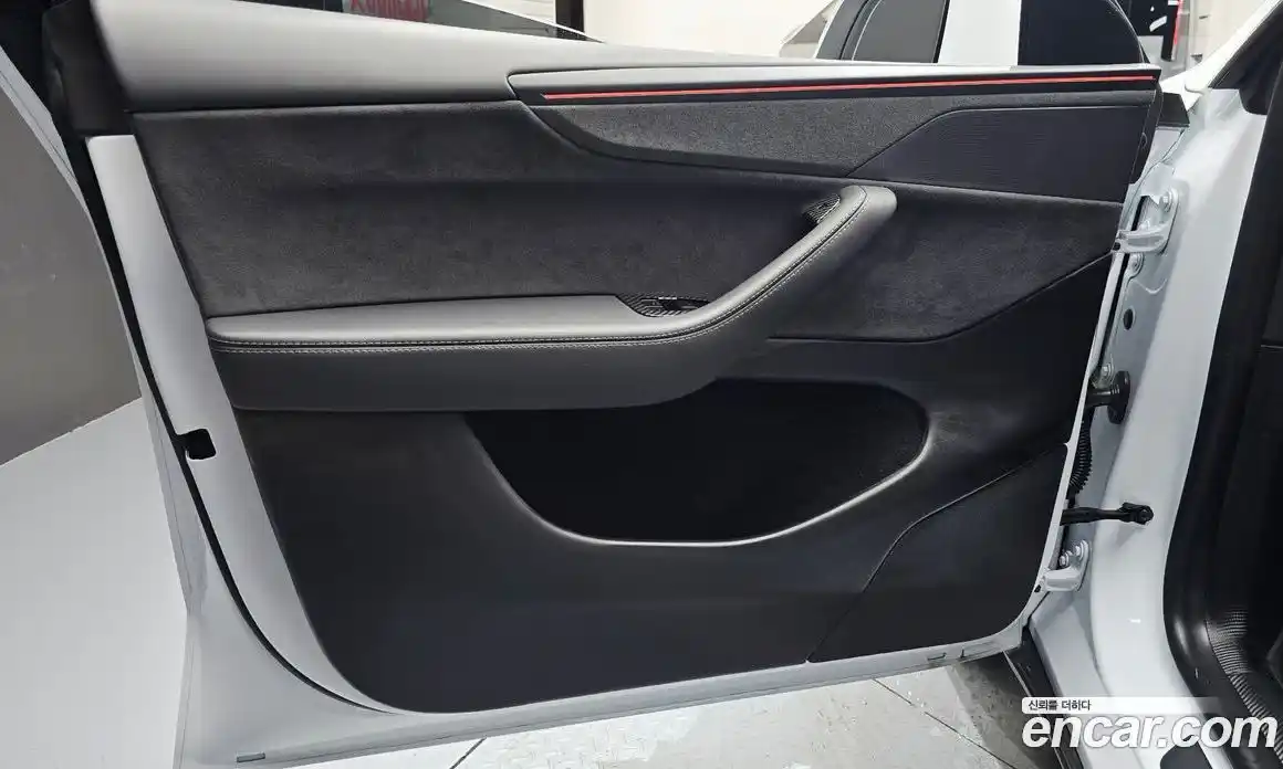 Tesla Model Y 2025 0.2 гидро, фото 14