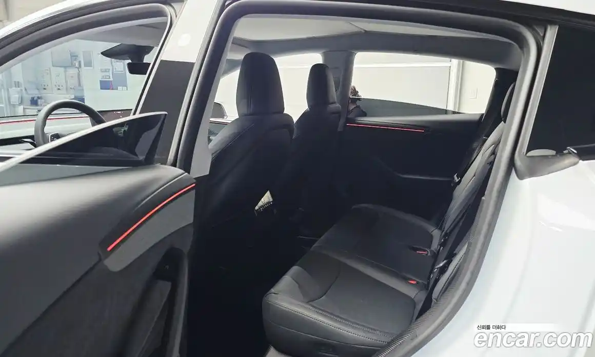 Tesla Model Y 2025 0.2 гидро, фото 17