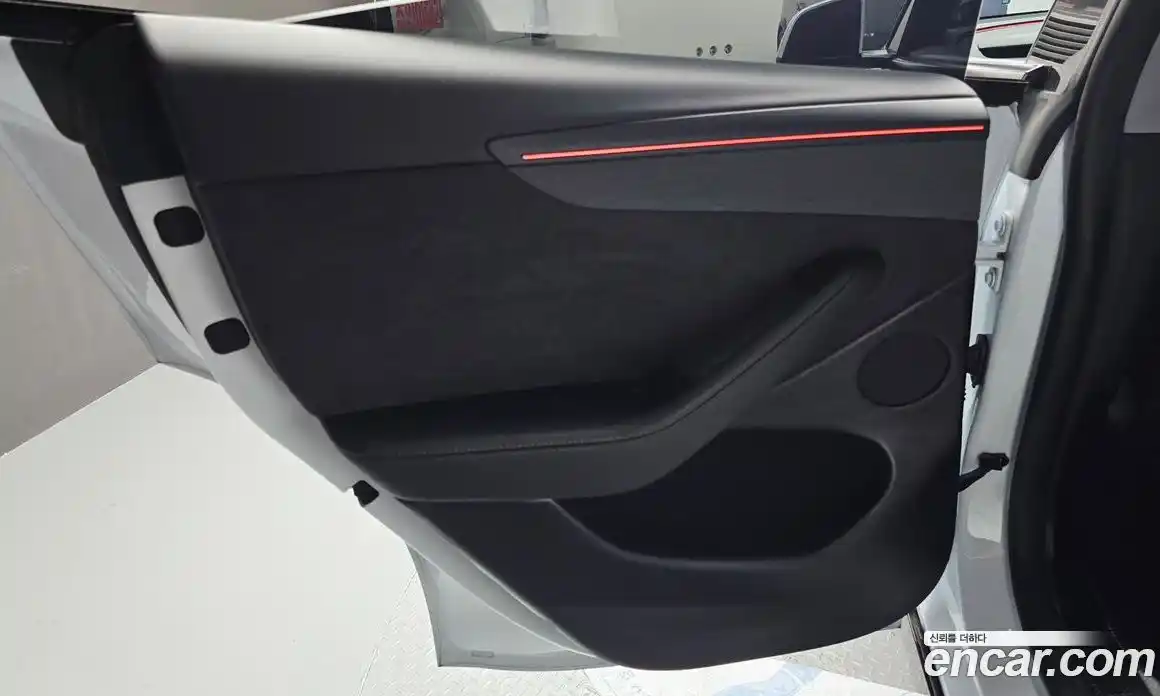 Tesla Model Y 2025 0.2 гидро, фото 30