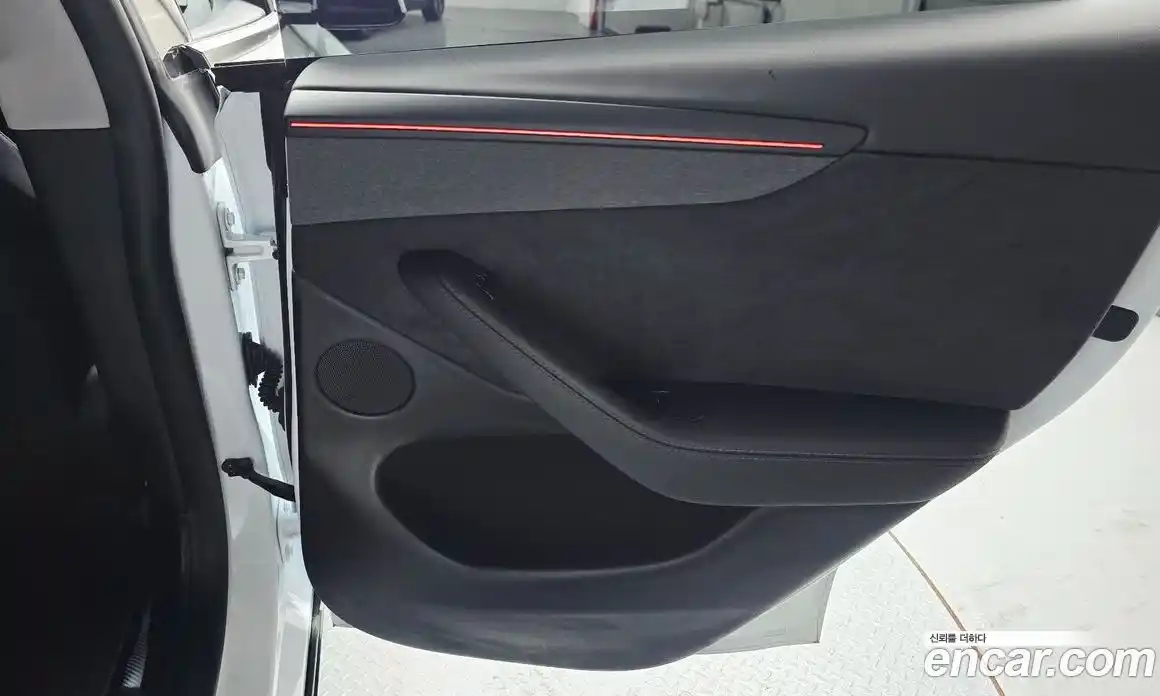Tesla Model Y 2025 0.2 гидро, фото 31