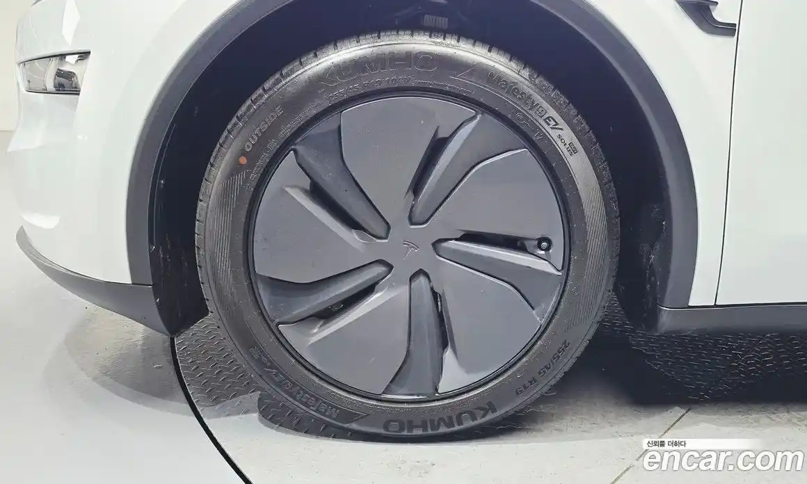 Tesla Model Y 2025 0.2 гидро, фото 5