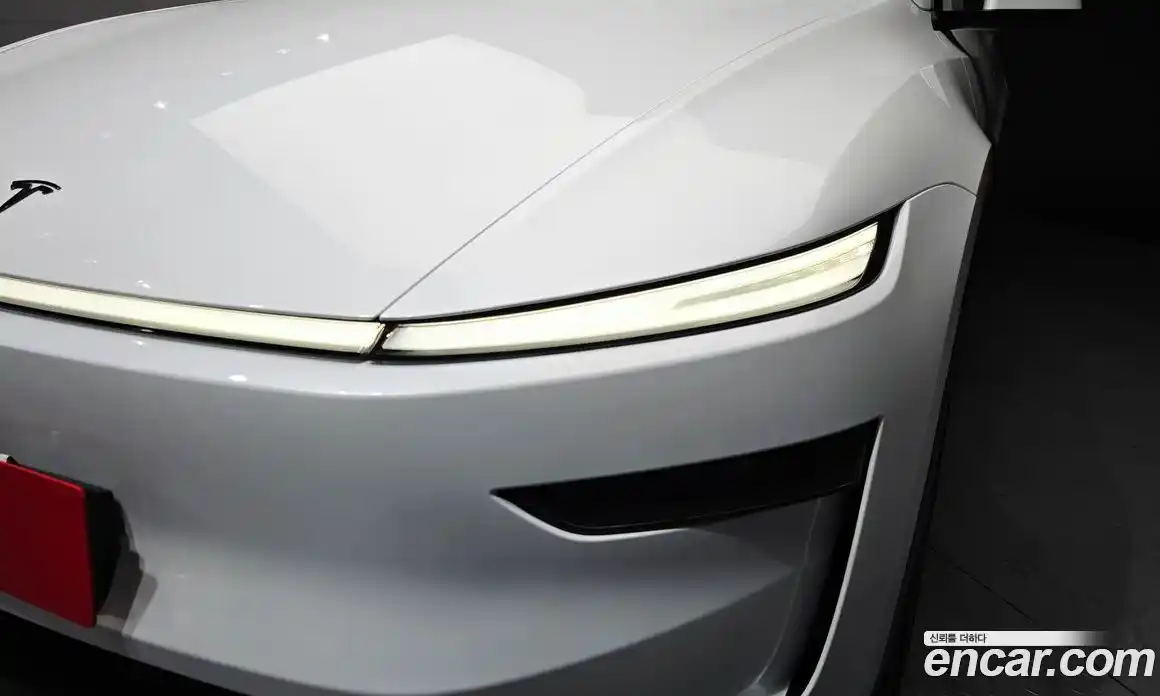Tesla Model Y 2025 0.2 гидро, фото 8