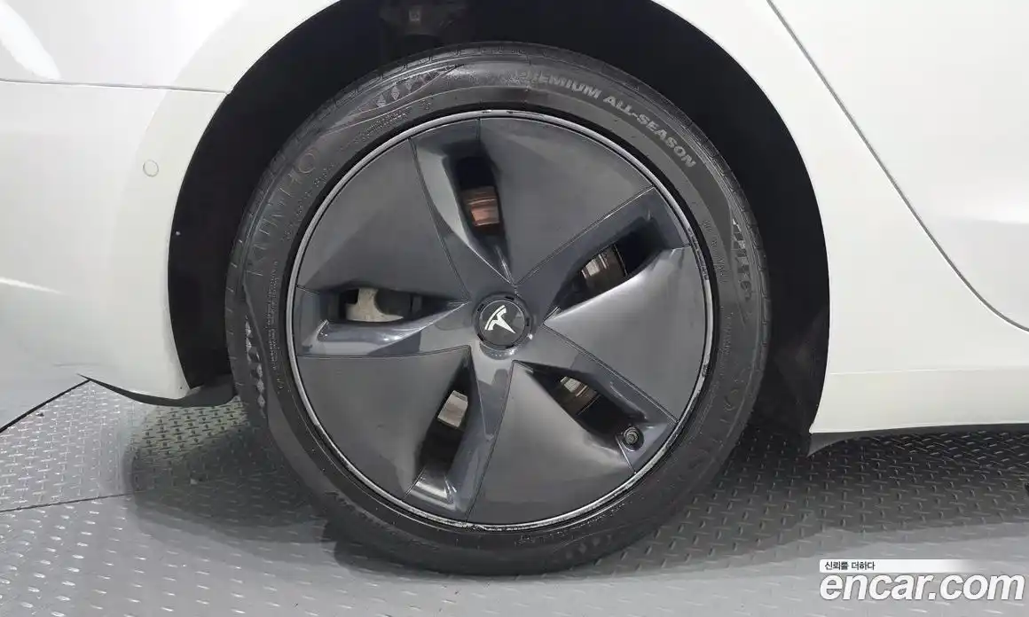 Tesla Model 3 2020 0.1 гидро, фото 5