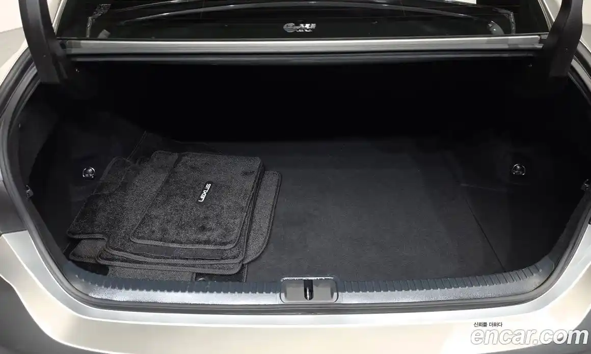 Lexus ES 2023 2.5 гидро, фото 25