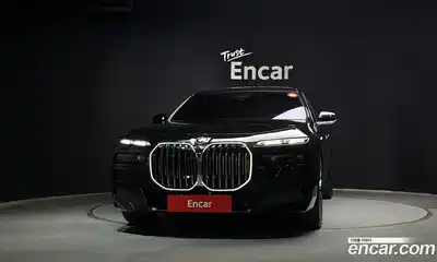 BMW 7 серия 2025 3.0 автомат (гидро), миниатюра 3