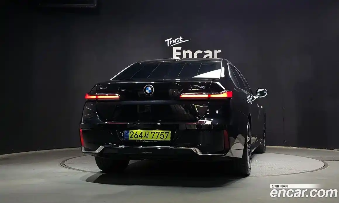 BMW 7 серия 2025 3.0 автомат (гидро), фото 4
