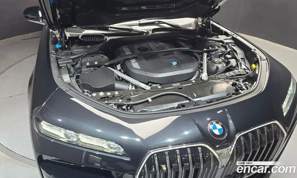 BMW 7 серия 2025 3.0 автомат (гидро), фото 6