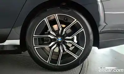 BMW 7 серия 2025 3.0 автомат (гидро), миниатюра 7